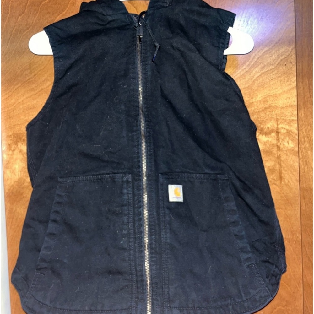 Carhartt hooded vest- size small. Worn once!
